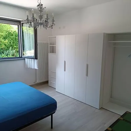 Immerso Nel Tra Laghi E Colline Daire Anzano Del Parco